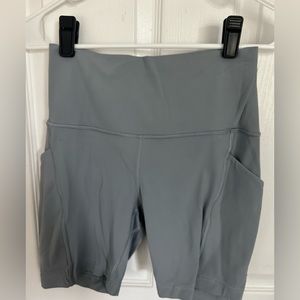 Lululemon Gray Align Shorts w Pockets (Hemmed in store) 6”